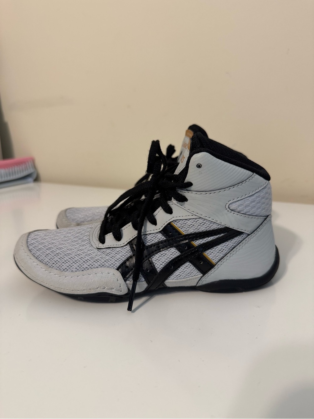ASICS Kids Black and White Wrestling Shoes